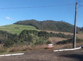 Terreno em Condomínio Fechado no Vale do Dourado